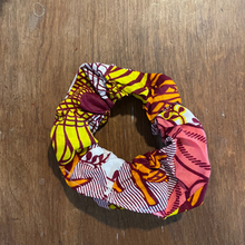 Load image into Gallery viewer, African Print Scrunchies
