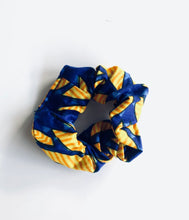 Load image into Gallery viewer, African Print Scrunchies
