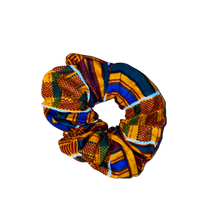 Load image into Gallery viewer, African Print Scrunchies
