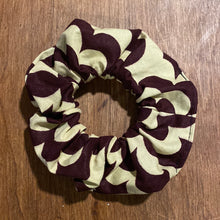 Load image into Gallery viewer, African Print Scrunchies
